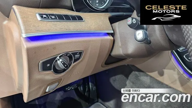 MERCEDES BENZ E-Classe W213 E220d 4MATIC Exclusive 2018 — photo 27 sur 37