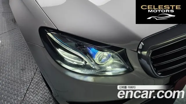 MERCEDES BENZ E-Classe W213 E220d 4MATIC Exclusive 2018 — photo 8 sur 37