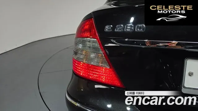 MERCEDES BENZ E-Classe W211 E280 2009 — photo 8 sur 31
