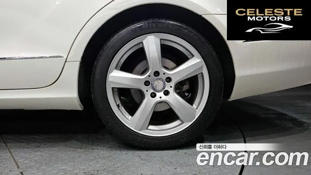 MERCEDES BENZ CLS-Classe W218 CLS350 2013 — photo 6 sur 31