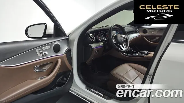 MERCEDES BENZ E-Classe W213 E300 Avantgarde 2019 — photo 12 sur 32