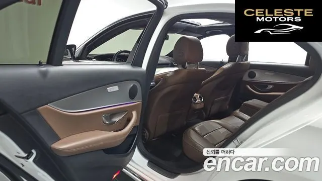 MERCEDES BENZ E-Classe W213 E300 Avantgarde 2019 — photo 15 sur 32