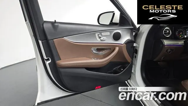 MERCEDES BENZ E-Classe W213 E300 Avantgarde 2019 — photo 27 sur 32