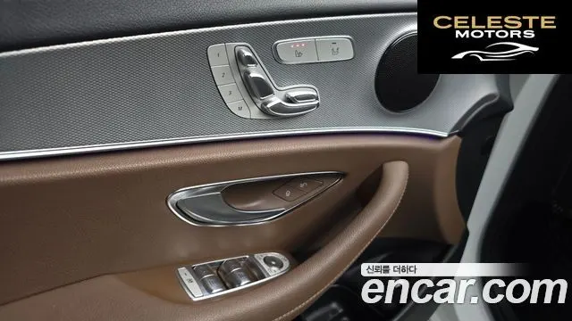 MERCEDES BENZ E-Classe W213 E300 Avantgarde 2019 — photo 13 sur 32
