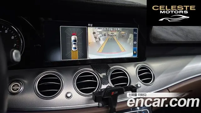 MERCEDES BENZ E-Classe W213 E300 Avantgarde 2019 — photo 20 sur 32