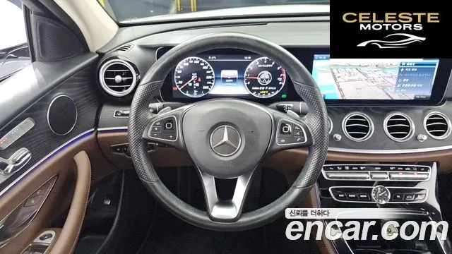MERCEDES BENZ E-Classe W213 E300 Avantgarde 2017 — photo 13 sur 20