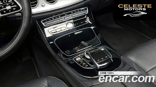 MERCEDES BENZ E-Classe W213 E300 Avantgarde 2019 — photo 17 sur 20