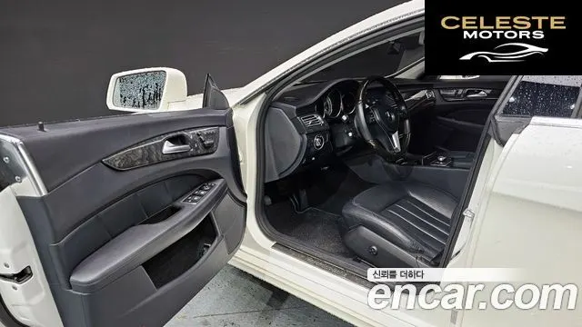 MERCEDES BENZ CLS-Classe W218 CLS350 2013 — photo 12 sur 31