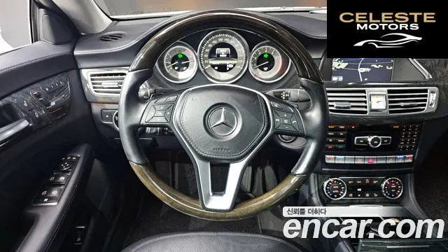 MERCEDES BENZ CLS-Classe W218 CLS350 2013 — photo 18 sur 31