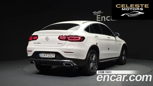 MERCEDES BENZ GLC-Classe X253 GLC300e 4MATIC Coupé 2021 — photo 2 sur 20