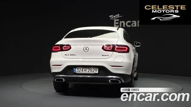 MERCEDES BENZ GLC-Classe X253 GLC300e 4MATIC Coupé 2021 — photo 4 sur 20