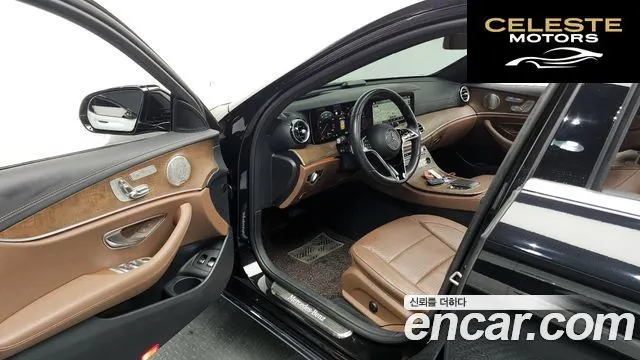 MERCEDES BENZ E-Classe W213 E300e 4MATIC Exclusive 2021 — photo 12 sur 36
