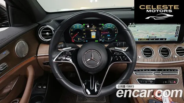 MERCEDES BENZ E-Classe W213 E300e 4MATIC Exclusive 2021 — photo 17 sur 36