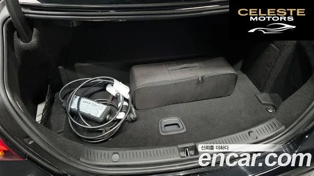 MERCEDES BENZ E-Classe W213 E300e 4MATIC Exclusive 2021 — photo 29 sur 36