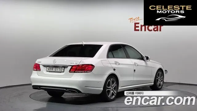 MERCEDES BENZ E-Classe W212 E250 4MATIC Avantgarde 2016 — photo 2 sur 20