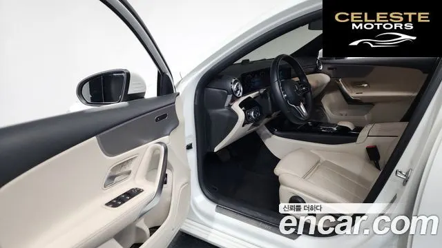 MERCEDES BENZ A-Classe W177 A220 Berline 2022 — photo 13 sur 33