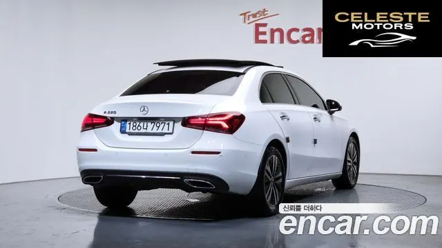 MERCEDES BENZ A-Classe W177 A220 Berline 2022 — photo 2 sur 33