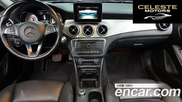 MERCEDES BENZ GLA-Classe X156 GLA200 d 2017 — photo 7 sur 20