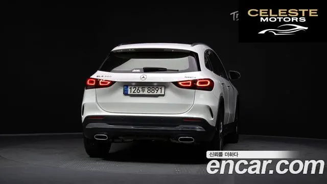 MERCEDES BENZ GLA-Classe H247 GLA250 4MATIC 2023 — photo 4 sur 33