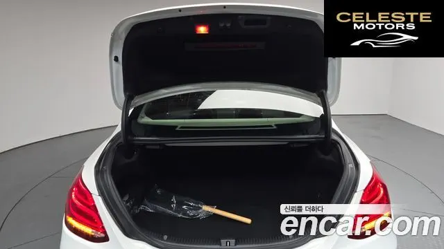 MERCEDES BENZ C-Classe W205 C200 Avantgarde 2017 — photo 25 sur 31