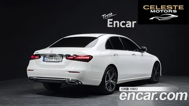MERCEDES BENZ E-Classe W213 E250 Avantgarde 2021 — photo 2 sur 20