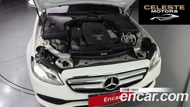MERCEDES BENZ E-Classe W213 E200 Avantgarde 2018 — photo 6 sur 20