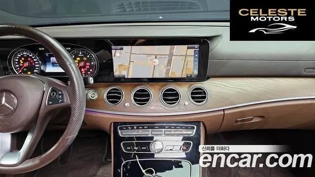 MERCEDES BENZ E-Classe W213 E220d 4MATIC Exclusive 2018 — photo 19 sur 40