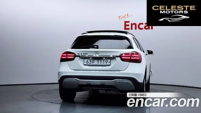 MERCEDES BENZ GLA-Classe X156 GLA220 2018 — photo 4 sur 34