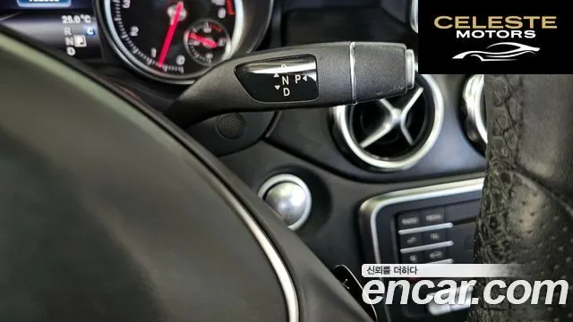 MERCEDES BENZ GLA-Classe X156 GLA220 Premium 2018 — photo 12 sur 34