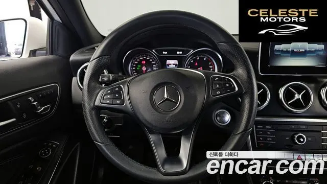 MERCEDES BENZ GLA-Classe X156 GLA220 Premium 2018 — photo 19 sur 34