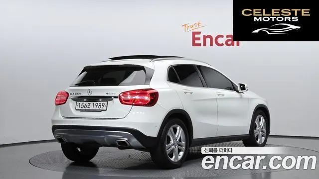 MERCEDES BENZ GLA-Classe X156 GLA200 d 4MATIC 2016 — photo 2 sur 20