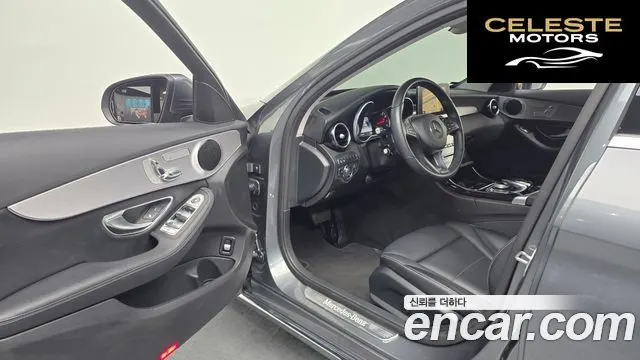 MERCEDES BENZ C-Classe W205 C200 Avantgarde 2017 — photo 11 sur 20