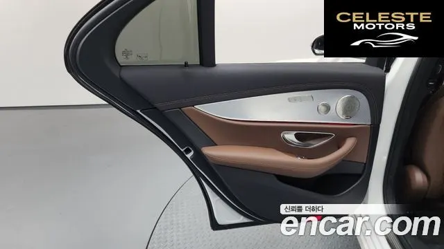 MERCEDES BENZ E-Classe W213 E350 4MATIC Avantgarde 2021 — photo 15 sur 39