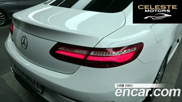 MERCEDES BENZ E-Classe W213 E220d Coupé 2017 — photo 9 sur 31