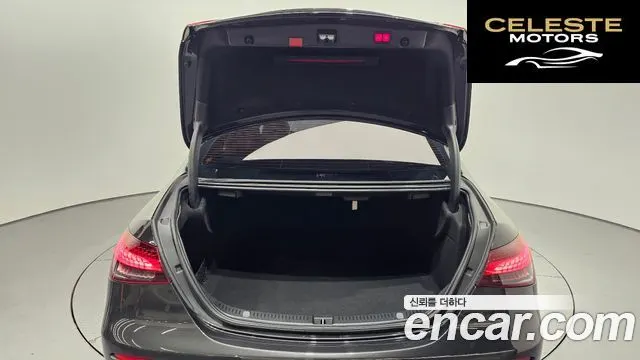 MERCEDES BENZ E-Classe W213 E350 4MATIC Avantgarde 2022 — photo 31 sur 31