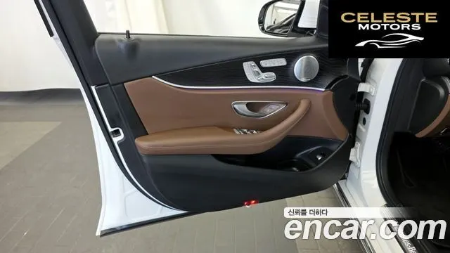 MERCEDES BENZ E-Classe W213 E300 4MATIC Avantgarde 2019 — photo 14 sur 39