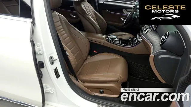 MERCEDES BENZ E-Classe W213 E300 4MATIC Avantgarde 2019 — photo 17 sur 39