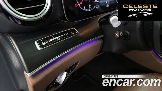 MERCEDES BENZ E-Classe W213 E300 4MATIC Avantgarde 2019 — photo 28 sur 39