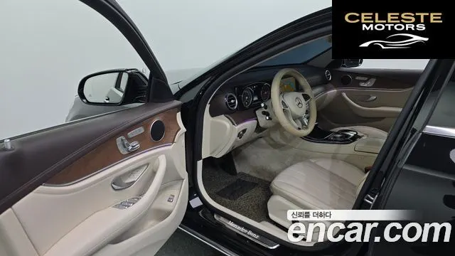 MERCEDES BENZ E-Classe W213 E220d Exclusive 2017 — photo 10 sur 20