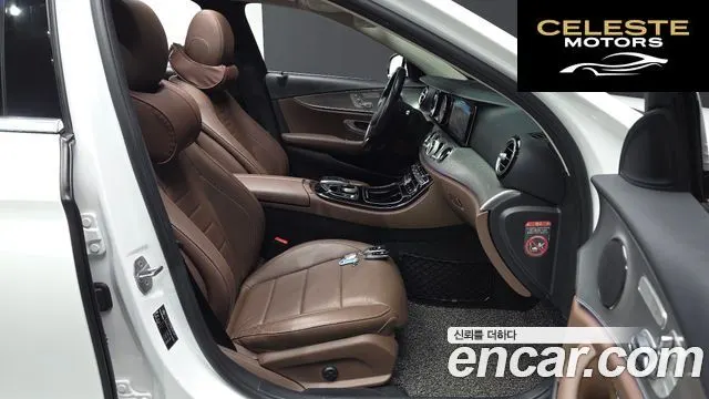 MERCEDES BENZ E-Classe W213 E200 Avantgarde 2017 — photo 10 sur 20