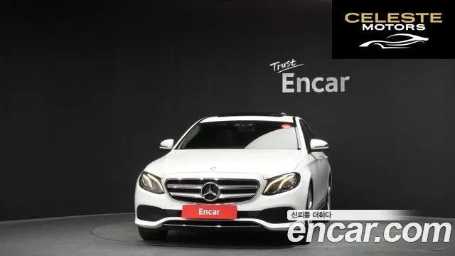 MERCEDES BENZ E-Classe W213 E200 Avantgarde 2017 — photo 3 sur 20