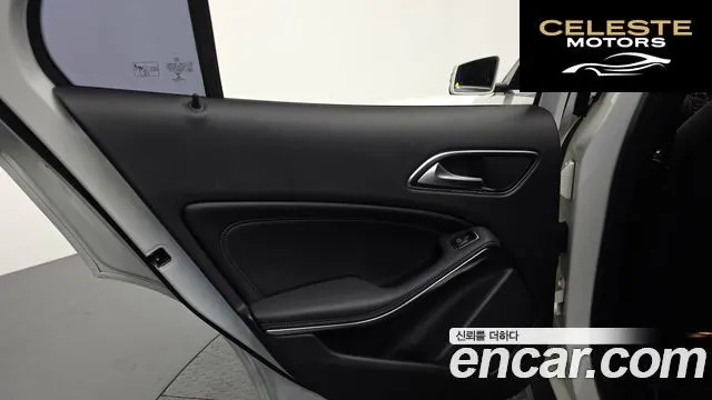 MERCEDES BENZ GLA-Classe X156 GLA220 2019 — photo 15 sur 31