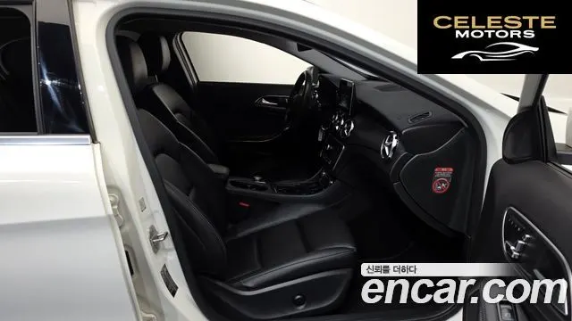 MERCEDES BENZ GLA-Classe X156 GLA220 2019 — photo 16 sur 31