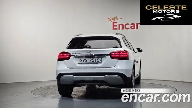 MERCEDES BENZ GLA-Classe X156 GLA220 2019 — photo 4 sur 31