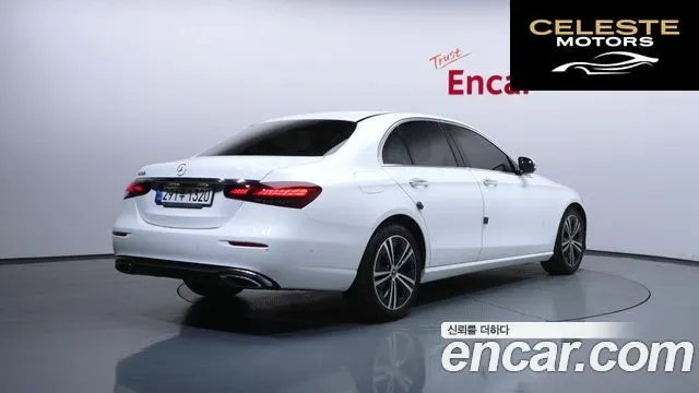 MERCEDES BENZ E-Classe W213 E250 Avantgarde 2022 — photo 2 sur 20