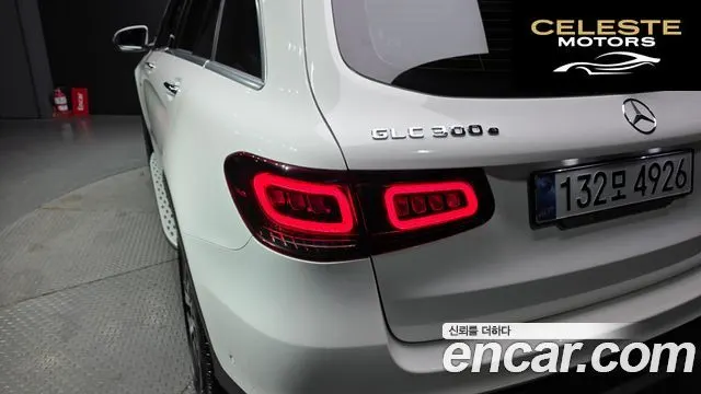 MERCEDES BENZ GLC-Classe X253 GLC300e 4MATIC 2021 — photo 9 sur 32