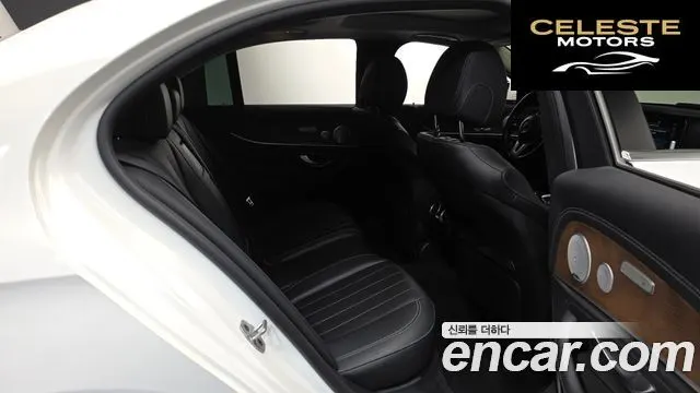 MERCEDES BENZ E-Classe W213 E300 4MATIC Exclusive 2019 — photo 16 sur 37
