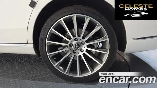 MERCEDES BENZ E-Classe W213 E300 4MATIC Exclusive 2019 — photo 6 sur 37