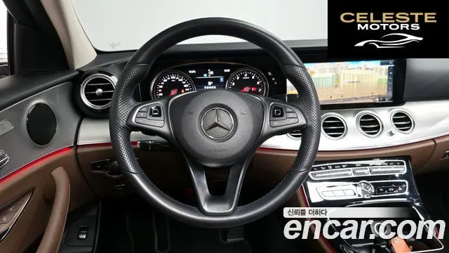MERCEDES BENZ E-Classe W213 E200 Avantgarde 2018 — photo 13 sur 20