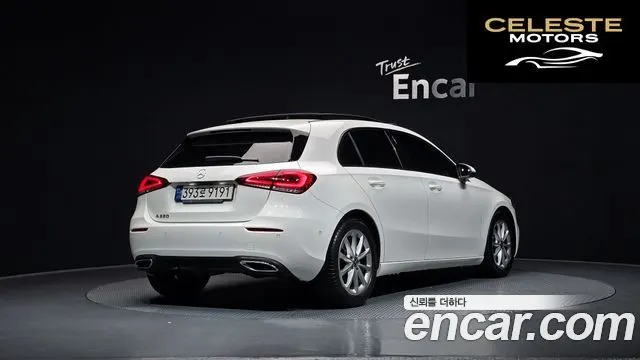 MERCEDES BENZ A-Classe W177 A220 Hatchback 2020 — photo 2 sur 33